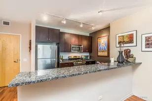 125 S Green St, Chicago, IL 60607 - Photo 5