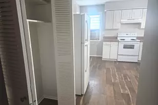 [Address not provided], Park Ridge, IL 60068 - Photo 11