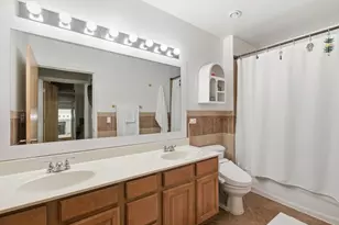 1645 W Ogden Ave, Chicago, IL 60612 - Photo 9