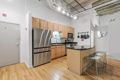 1645 W Ogden Avenue #431, Chicago, IL 60612 - Photo 5