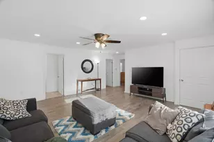 42380 N Lake Dr, Antioch, IL 60002 - Photo 7