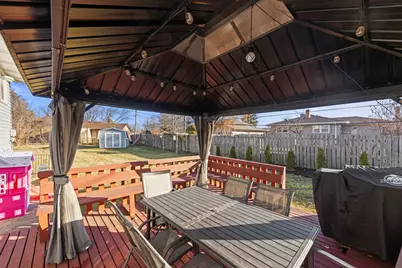 665 W Lake Manor Drive, Addison, IL 60101 - Photo 17