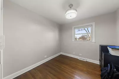 665 W Lake Manor Drive, Addison, IL 60101 - Photo 11