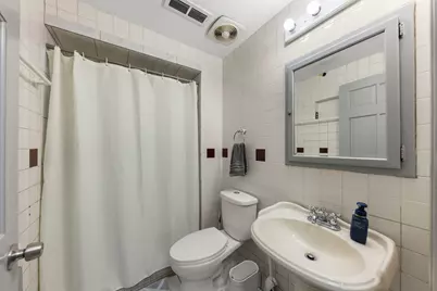 665 W Lake Manor Drive, Addison, IL 60101 - Photo 15