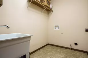 8087 Auburn Rd, Winnebago, IL 61088 - Photo 35