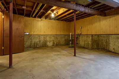 8087 Auburn Road, Winnebago, IL 61088 - Photo 37