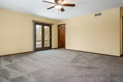 8087 Auburn Road, Winnebago, IL 61088 - Photo 19