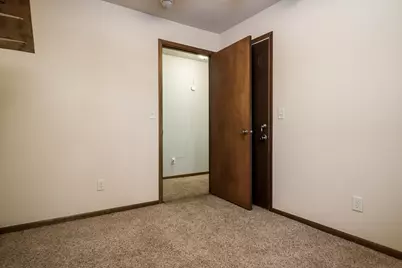 8087 Auburn Road, Winnebago, IL 61088 - Photo 29