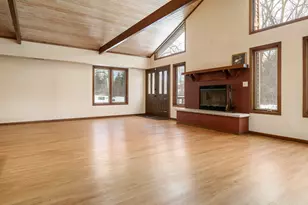 8087 Auburn Rd, Winnebago, IL 61088 - Photo 15