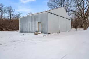 8087 Auburn Rd, Winnebago, IL 61088 - Photo 39