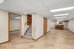 1652 Hilda Dr, Lake Holiday, IL 60548 - Photo 17