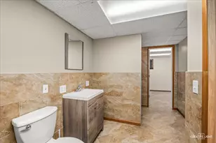 1652 Hilda Dr, Lake Holiday, IL 60548 - Photo 15