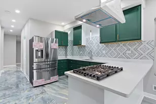 8305 S Maryland Ave, Chicago, IL 60619 - Photo 11