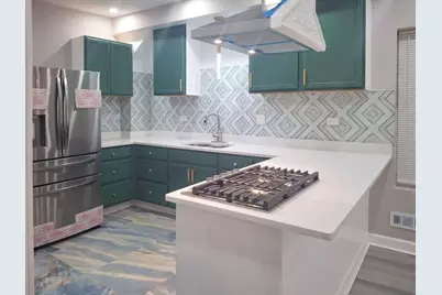 8305 S Maryland Avenue, Chicago, IL 60619 - Photo 9