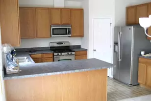 928 Charlton Ln, Naperville, IL 60563 - Photo 5