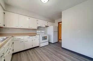 2328 Pierce Ave, Rockford, IL 61103 - Photo 11