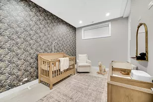 819 N Hoyne Ave, Chicago, IL 60622 - Photo 21