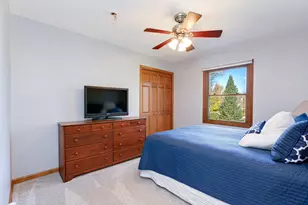 833 E Sterling Ave, West Chicago, IL 60185 - Photo 19