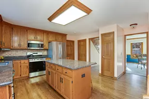 833 E Sterling Ave, West Chicago, IL 60185 - Photo 11