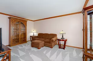 833 E Sterling Ave, West Chicago, IL 60185 - Photo 9