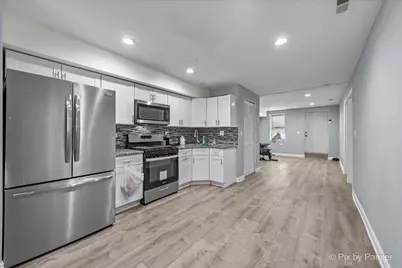 1615 S Komensky Avenue, Chicago, IL 60623 - Photo 3