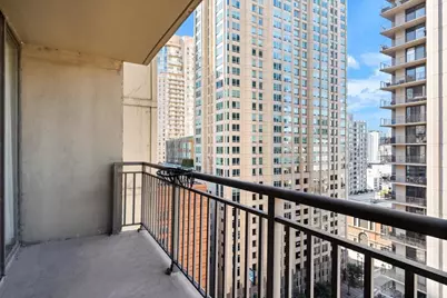 630 N State Street #1609, Chicago, IL 60654 - Photo 17