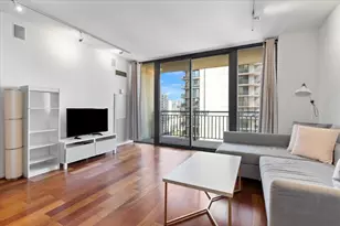 630 N State St, Chicago, IL 60654 - Photo 9