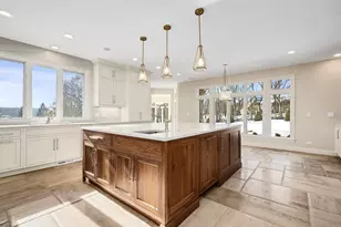 20 Natoma Dr, Oak Brook, IL 60523 - Photo 7