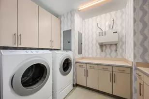 77 E Walton St, Chicago, IL 60611 - Photo 29