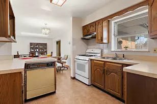 103 S Maple Ln, Prospect Heights, IL 60070 - Photo 5