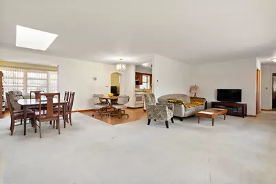 103 S Maple Lane, Prospect Heights, IL 60070 - Photo 3