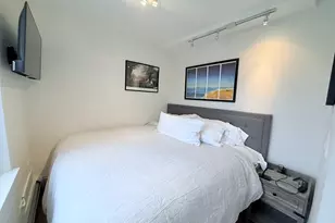 3033 N Sheridan Rd, Chicago, IL 60657 - Photo 5