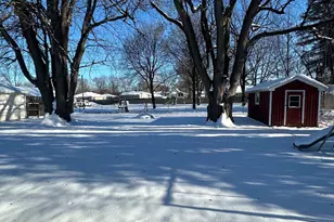 514 Garden Dr, Belvidere, IL 61008 - Photo 5