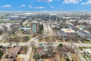 812 W Delaware Ave, Urbana, IL 61801 - Photo 89