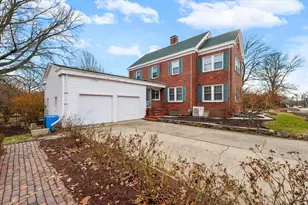 812 W Delaware Ave, Urbana, IL 61801 - Photo 59