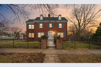 812 W Delaware Avenue, Urbana, IL 61801 - Photo 1