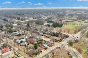 812 W Delaware Ave, Urbana, IL 61801 - Photo 95