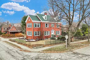 812 W Delaware Ave, Urbana, IL 61801 - Photo 77