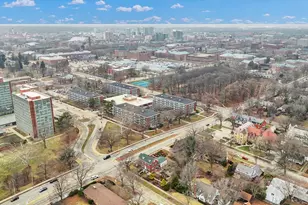 812 W Delaware Ave, Urbana, IL 61801 - Photo 93