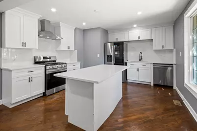 4251 N Lawndale Avenue #2, Chicago, IL 60618 - Photo 5