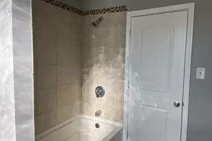 1451 N Massasoit Ave, Chicago, IL 60651 - Photo 9