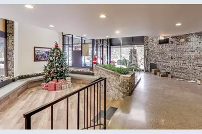 1243 E Baldwin Lane #211, Palatine, IL 60074 - Photo 3