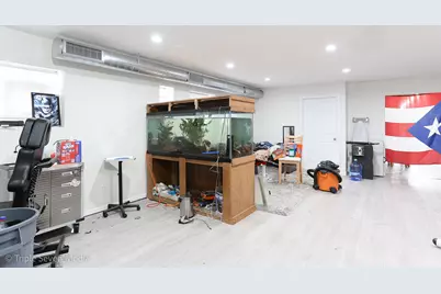 5802 W Higgins Avenue, Chicago, IL 60630 - Photo 9