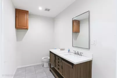 5802 W Higgins Avenue, Chicago, IL 60630 - Photo 7