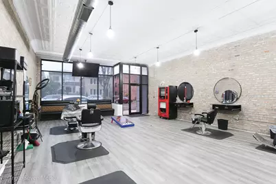 5802 W Higgins Avenue, Chicago, IL 60630 - Photo 5