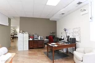 5802 W Higgins Ave, Chicago, IL 60630 - Photo 11