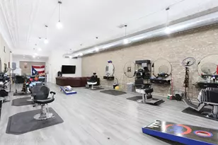 5802 W Higgins Ave, Chicago, IL 60630 - Photo 3