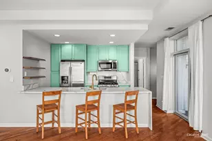 2327 W Wolfram St, Chicago, IL 60618 - Photo 7