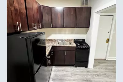 839 W Sheridan Road #204, Chicago, IL 60613 - Photo 11