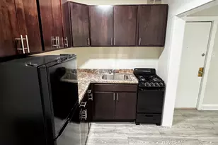 839 W Sheridan Rd, Chicago, IL 60613 - Photo 11